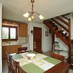 펜션 Sanni Retreat By Luxlikehome